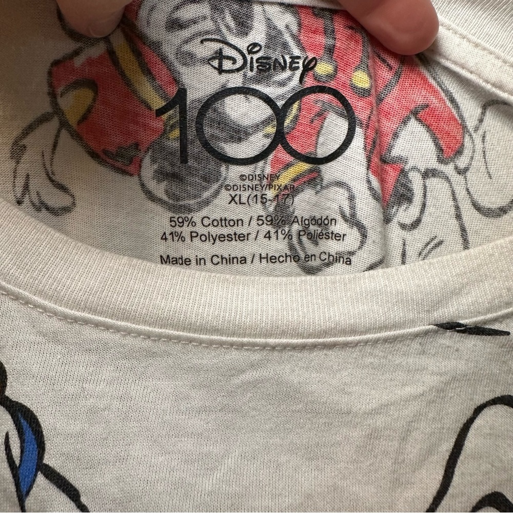 Disney 100th Year Anniversary Women’s White Animated Character Tee Sz XL - Picture 2 of 4